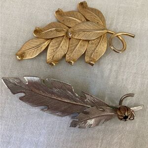 Bundle of 2 Fall Leaves Vintage Brooch Pins Autumn